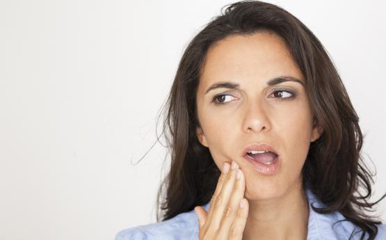 Մեխակի օգնությամբ ինչպե՞ս վերացնել ատամի ծավը և ազատվել բերանի տհաճ հոտից