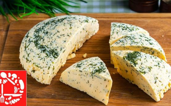 Տան պայմաններում պատրաստեք կանաչիով պանիր ՝ ընդամենը 3 բաղադրիչով