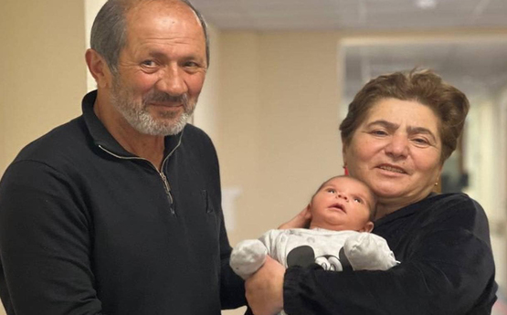 44-օրյա պատերազմում միակ որդուն կորցրած 60-ամյա զույգը ծնողներ են դարձել